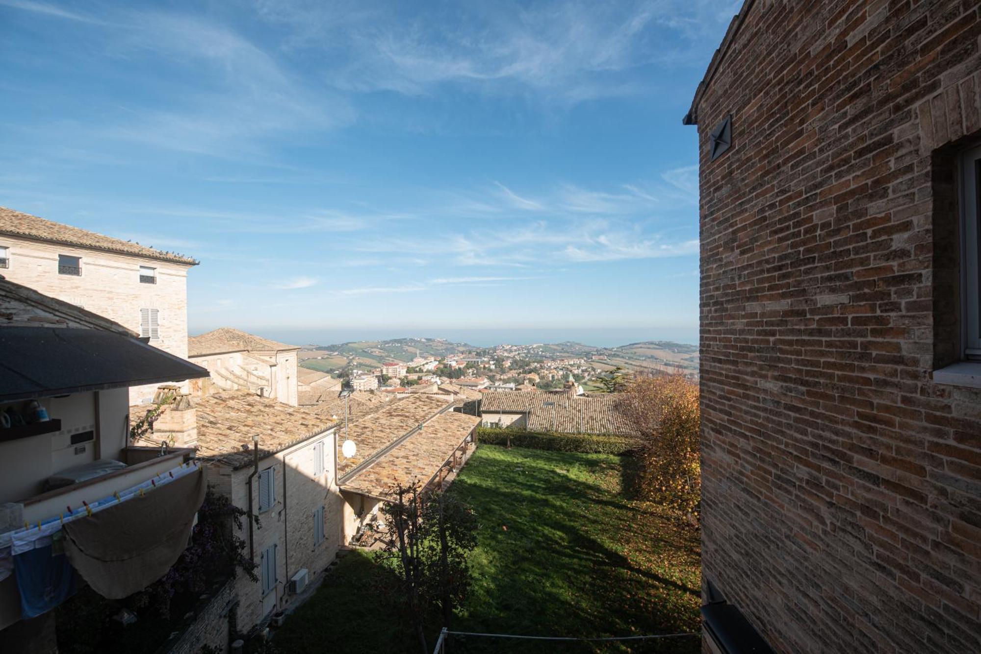 Готель Palazzo Capparucci - Dimora Storica Фермо Екстер'єр фото